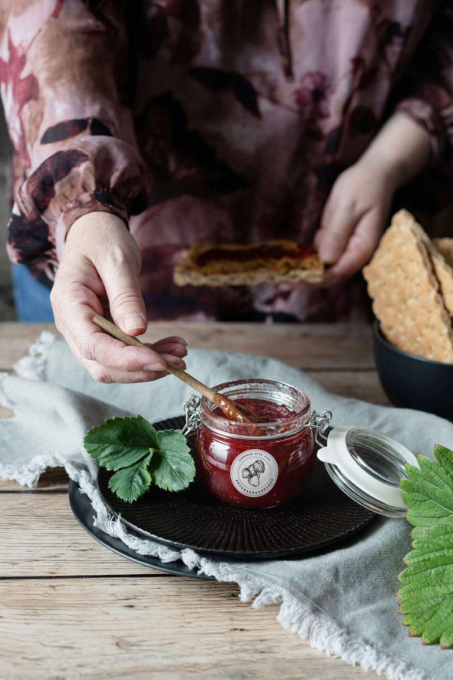 Marmeladen-Etiketten rund zum Ausdrucken – 24 Obstsorten, 5 cm Durchmesser - hellgrau
